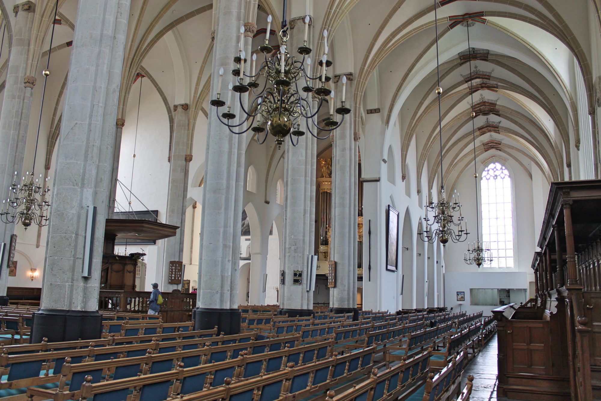 St-Joriskerk interieur St-Joriskerk interieur